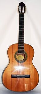 Lucero Classical Nylon String Guitar LC150C Great Condition.